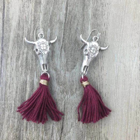 Tassel Earrings Burgundy - Picture 5 of 5